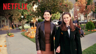 Watch the <i>Gilmore Girls</i> Cast Wax Rhapsodic About Why They Love the Show